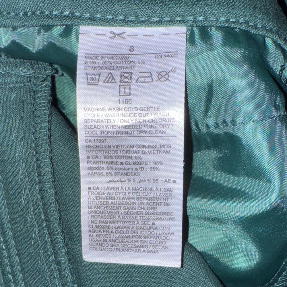 Old Navy Women's mid rise pixie pant size 6 NWT - Picture 8 of 9